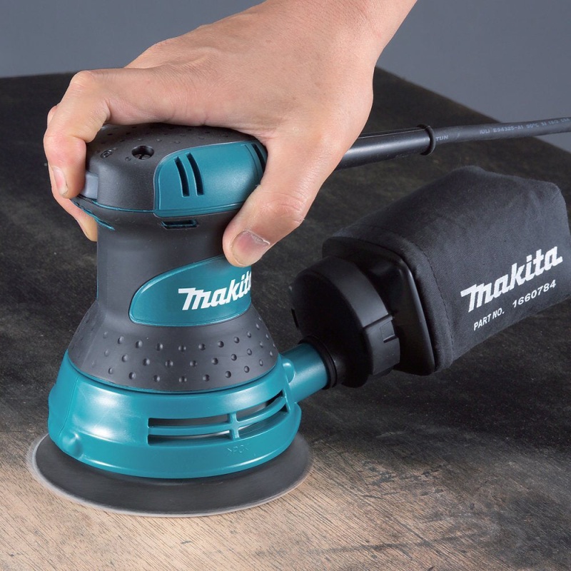 Makita BO5031K 5-Inch 3.0 Amp Variable Speed Control Random Orbit Sander Kit - Image 5