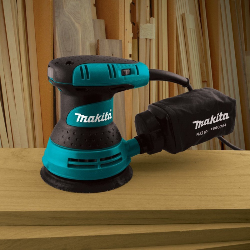 Makita BO5031K 5-Inch 3.0 Amp Variable Speed Control Random Orbit Sander Kit - Image 6