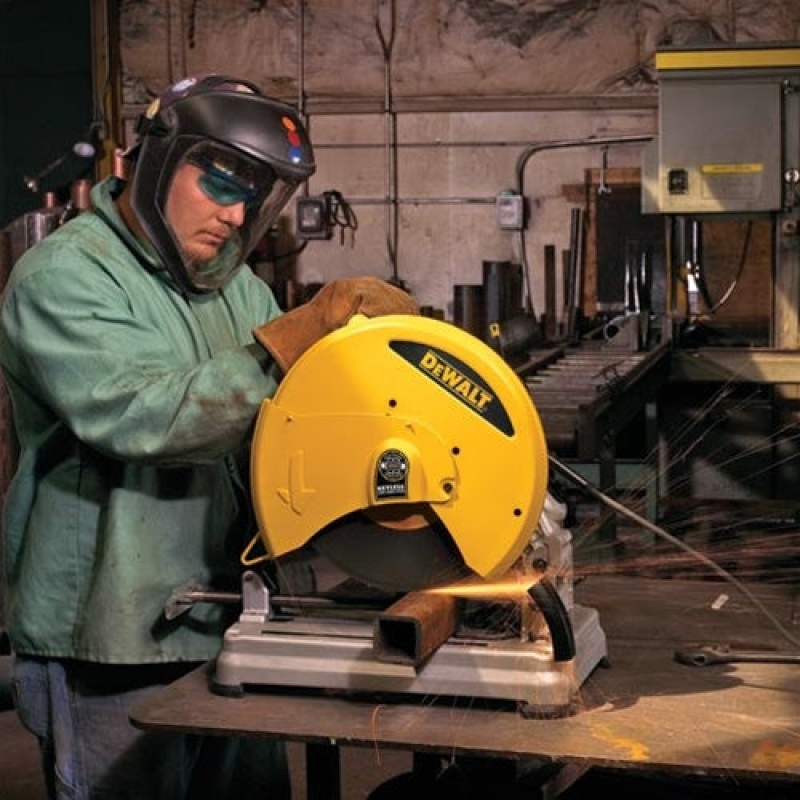 DeWALT D28715 14" 5.5 HP Abrasive Metal Chop Saw - Quick Change Blade - Image 2