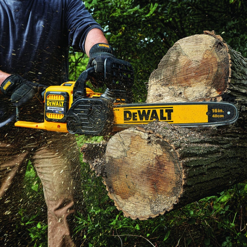 DeWALT DCCS670B 60V MAX FLEXVOLT 16" Cordless Lithium-Ion Chainsaw - Bare Tool - Image 7