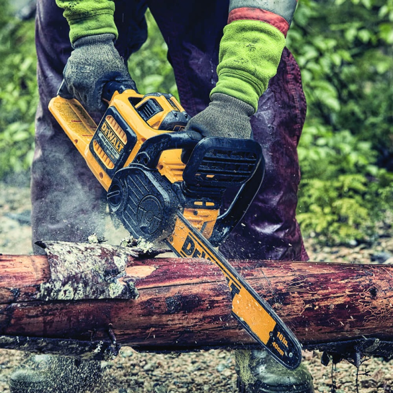 DeWALT DCCS670B 60V MAX FLEXVOLT 16" Cordless Lithium-Ion Chainsaw - Bare Tool - Image 8