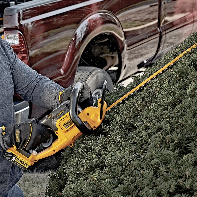 DeWALT DCHT820B 20V 22-Inch High Output Motor Hedge Trimmer - Bare Tool - Image 7