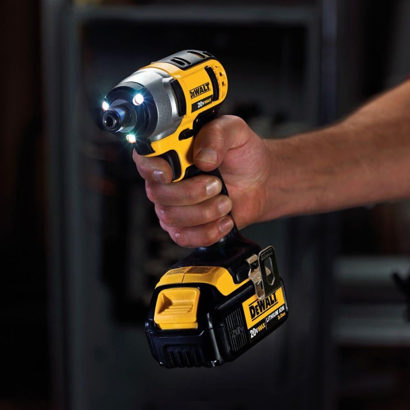 DeWALT DCK240C2 20V Compact Drill Driver/Impact Driver Combo Kit - Image 3