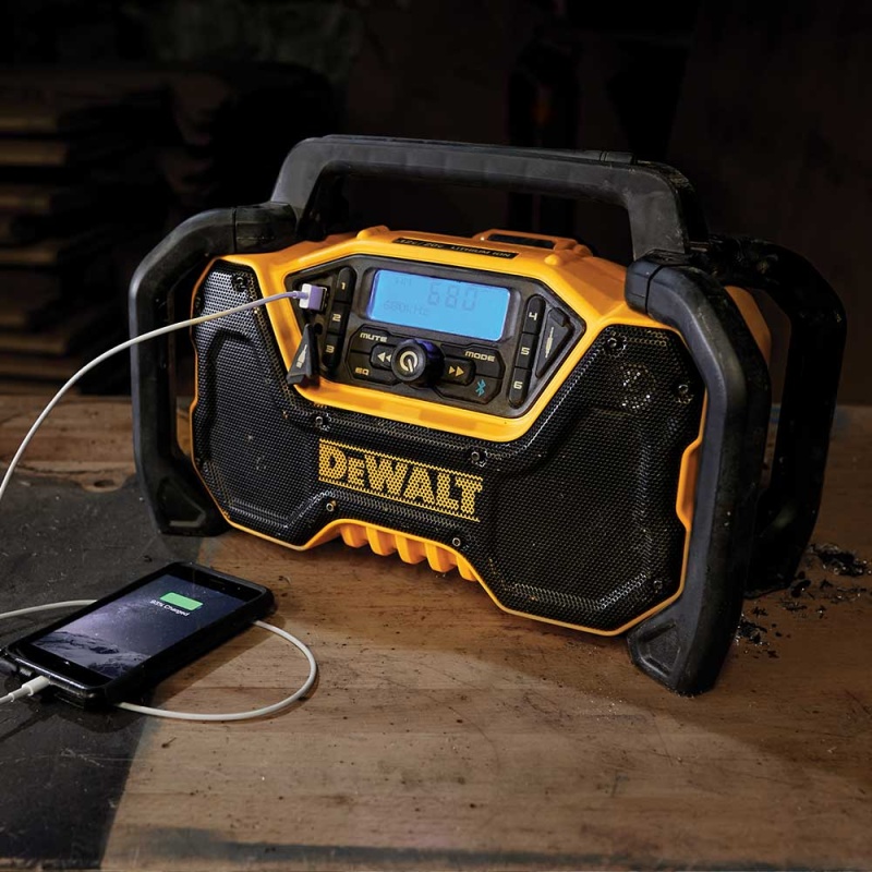 DeWALT DCR028B 12V/20V MAX Tough Lithium-Ion Cordless Bluetooth Radio - Image 5