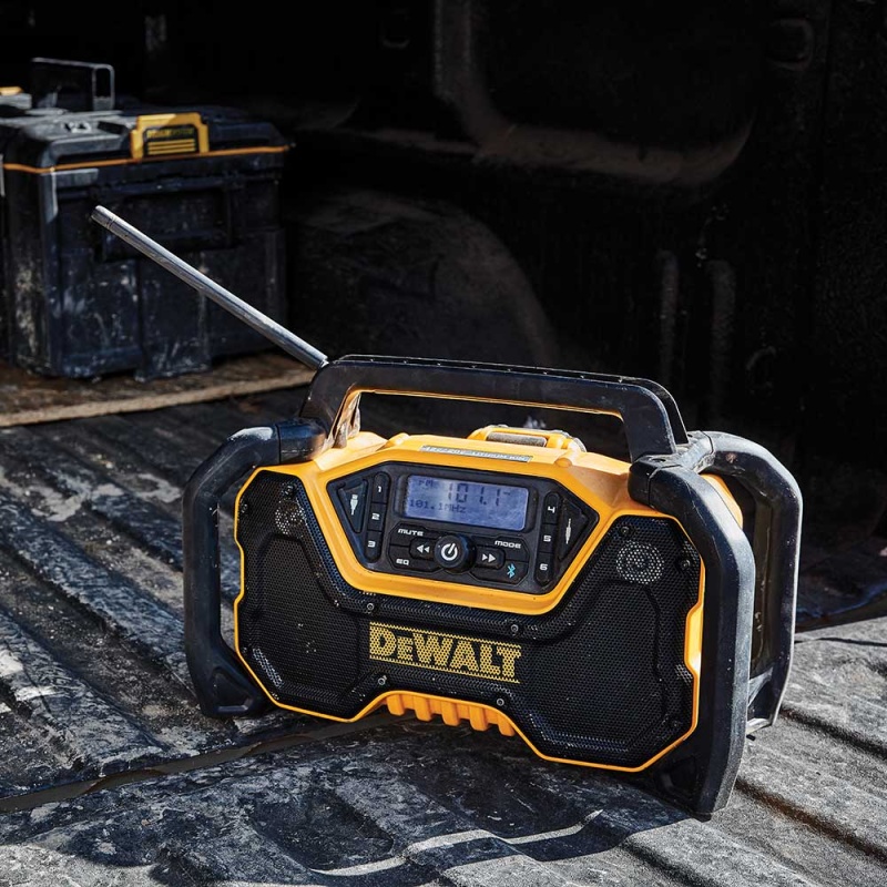 DeWALT DCR028B 12V/20V MAX Tough Lithium-Ion Cordless Bluetooth Radio - Image 6