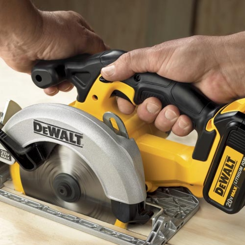 DeWALT DCS391B 20V 6-1/2-Inch Lithium-Ion Cordless Circular Saw - Bare Tool - Image 3