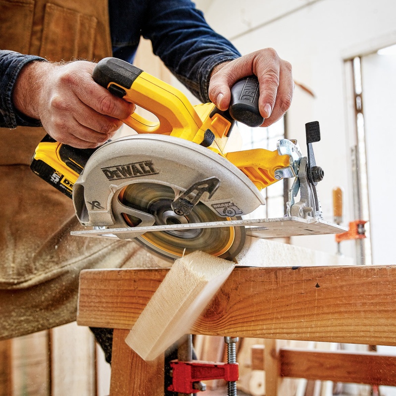 DeWALT DCS570B 20V 7-1/4-Inch Cordless Lithium-Ion Circular Saw - Bare Tool - Image 6