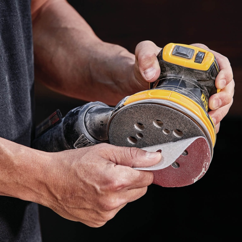 DeWALT DCW210B 20V 5-Inch Cordless Random Orbital Sander - Bare Tool - Image 7