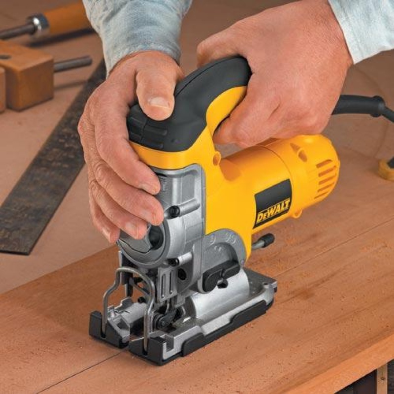 DeWALT DW331K Top Handle Jig Sabre Saw Jig saw Tool Kit - 6.5 Amps Electric - Image 3