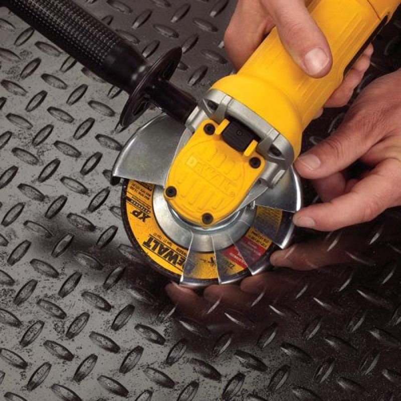 DeWALT DWE4120 4 1/2-Inch Paddle Switch Angle Grinder - DWE4120 - Image 7