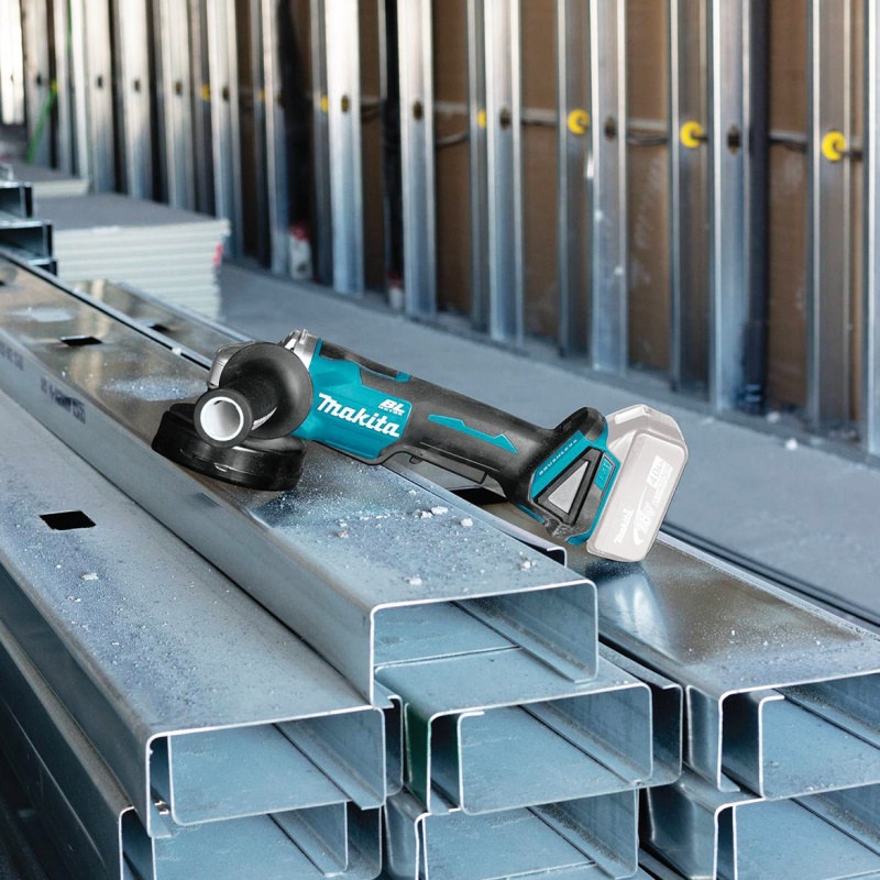 Makita XAG11Z 18-Volt 5-Inch Cordless Paddle Switch Angle Grinder - Bare Tool - Image 5