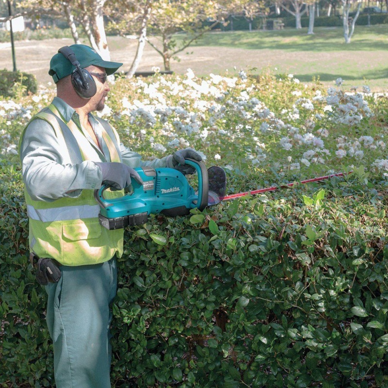 Makita X2 XHU04Z 18V LXT Lithium-Ion 36V Cordless Hedge Trimmer - Bare Tool - Image 2