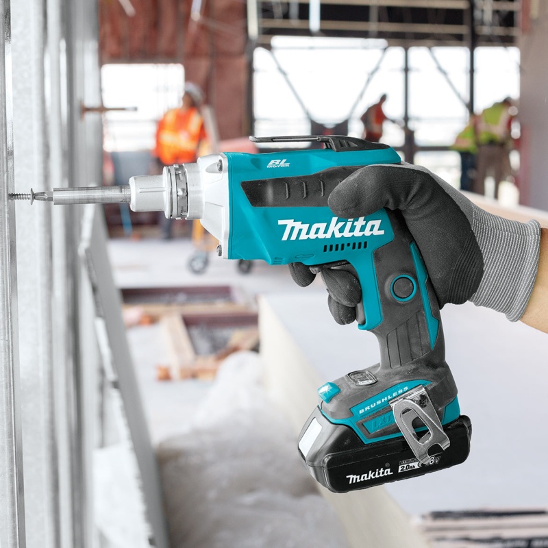 Makita XT255R 18-Volt 2-Tool Cordless Screwdriver and Cut-Out Tool Combo Kit - Image 4