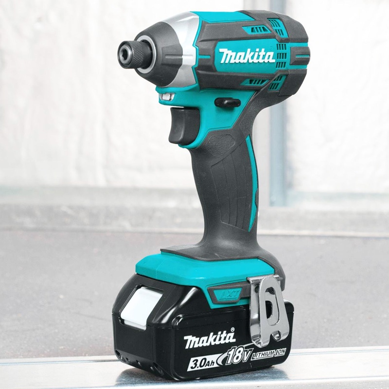 Makita XT610 18-Volt 3.0 Ah 2-Speed LXT Lithium-Ion Cordless Combo Kit - 6pc - Image 7